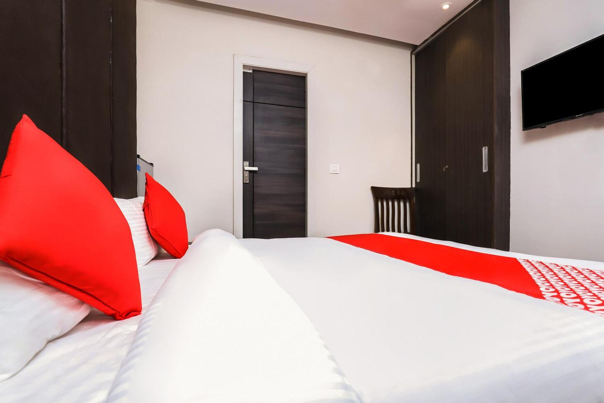 Hotel O Beone Hotels And Pg New Delhi Exterior photo